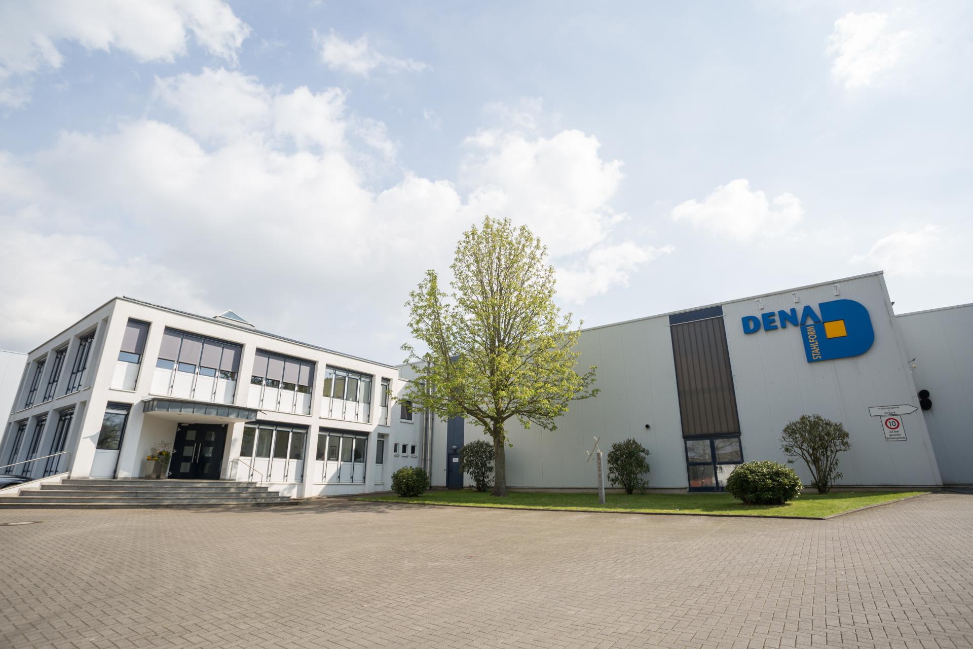 Dena Stahlbau Gmbh & Co Kg dena-stahlform.de
